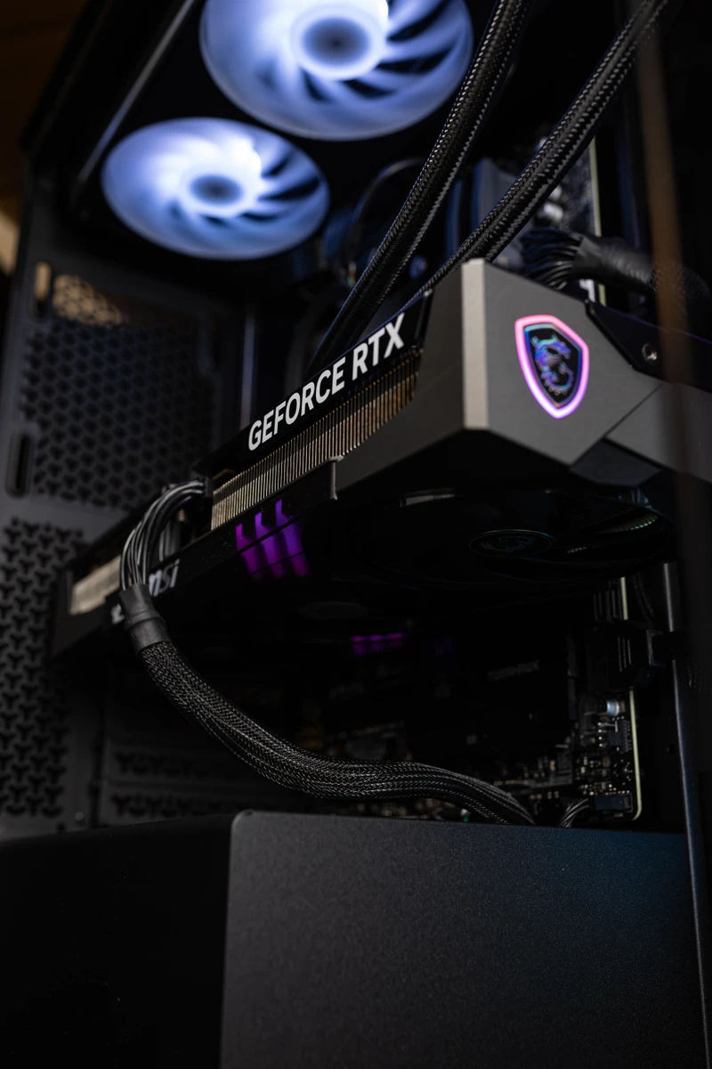 GeForce RTX Grafikkarte eingebaut Gaming PC – PC Reparatur Bubikon – PCbase